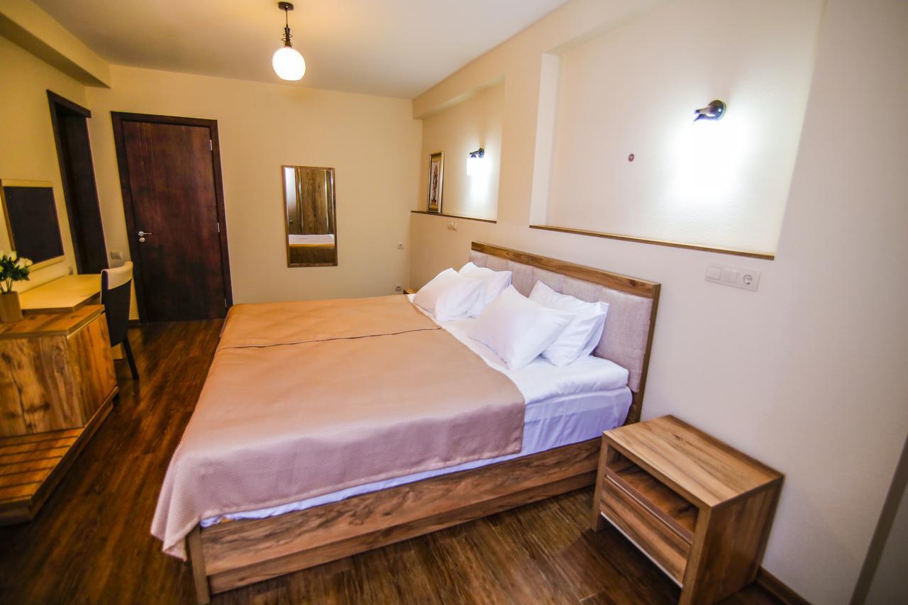 Hills Hotel Тбилиси Экстерьер фото