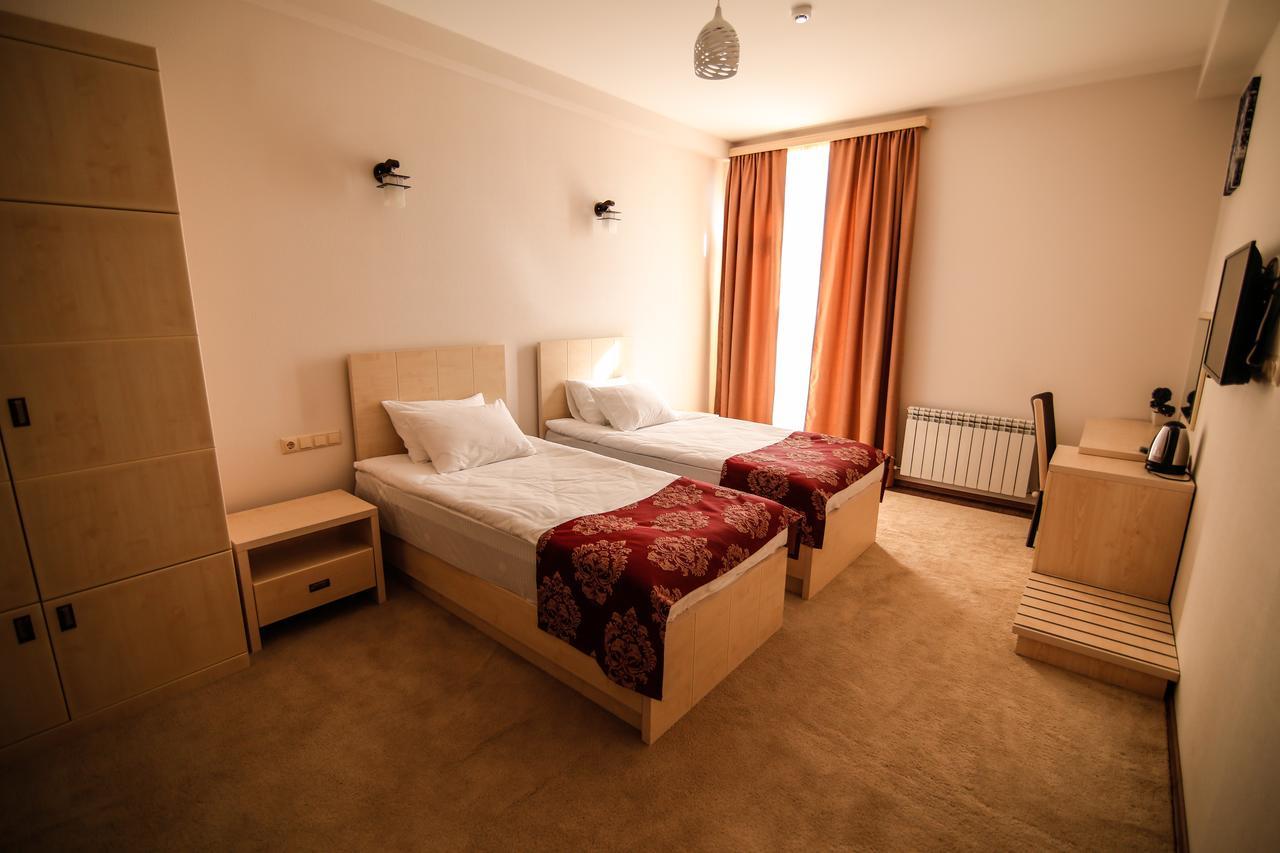 Hills Hotel Тбилиси Экстерьер фото